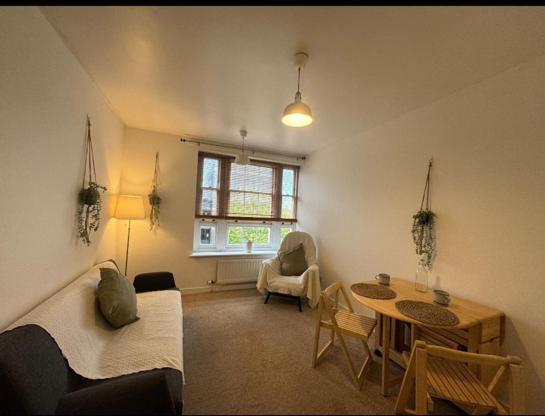 Апартаменты Old Town Flat In The Heart Of Shoreditch Лондон Экстерьер фото
